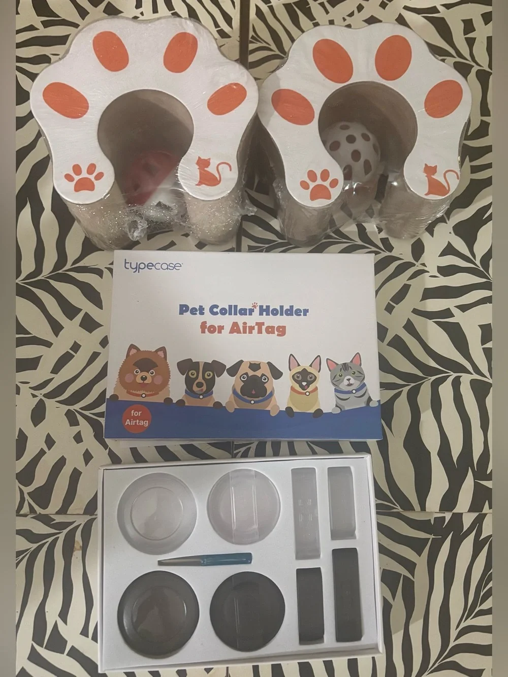 Set of 2 round scratchers play training plus pet collar holder for air tag